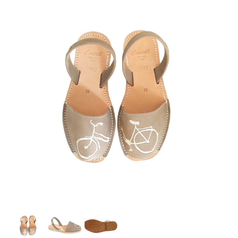 Menorquinas Taupe Nubuck White Bike